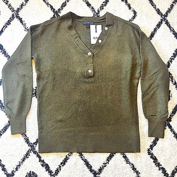 NWT Oat New York Olive Green Long Sleeve Button Neck Henley Sweater Size Small - Picture 1 of 6